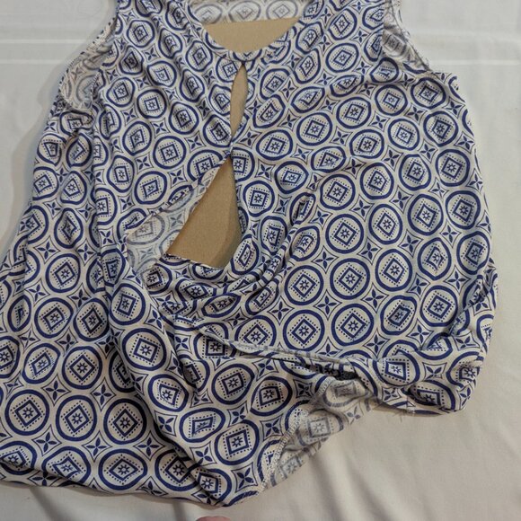 CAbi Size Small Sleeveless Navy and White Crossover Top - Picture 9 of 15
